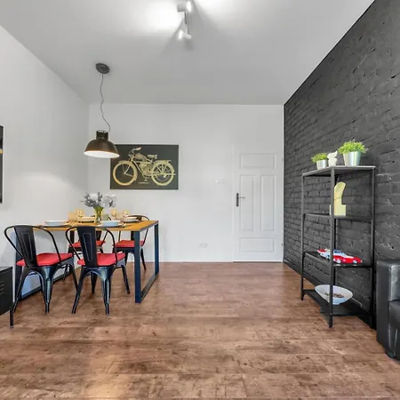 Warsaw Leszno Apartment With Parking - By Rentujemy Exterior photo