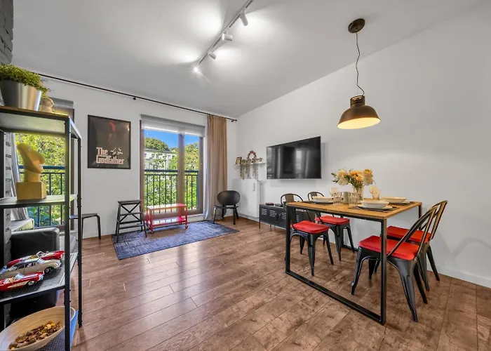 Warsaw Leszno Apartment With Parking - By Rentujemy